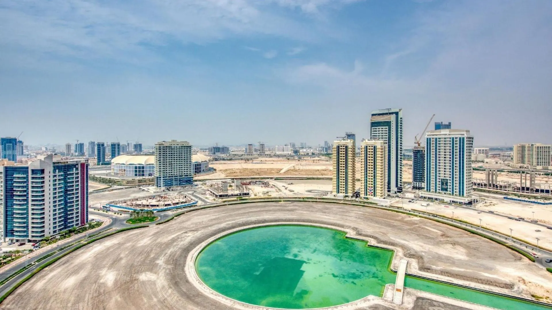 Restful Studio Apartment In Dubai Sports City